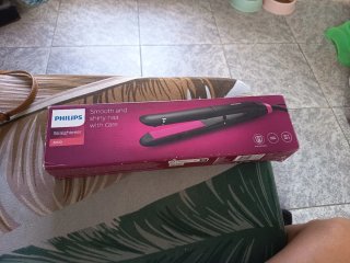 Plancha de pelo Philips negra