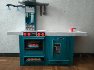 Cocinita de juguete color turquesa