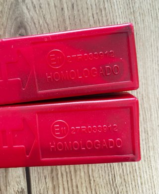 Triángulos coche y chaleco seguridad
