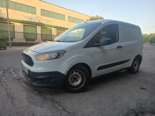 Ford Transit Courier 2015