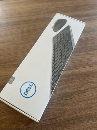 Teclado y Ratón Inalámbricos DELL KM7120W