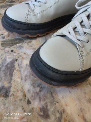 Zapatillas Camper Grises y Negras