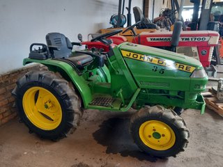 Tractor John Deere 35