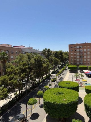 Piso en alquiler en Zona Avenida al Vedat en Torrent