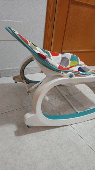 Hamaca Fisher Price para bebé con funda estampada
