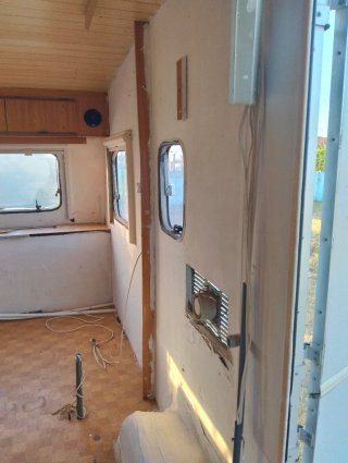 Caravana Burstner 750 con documentación PARA REPAR