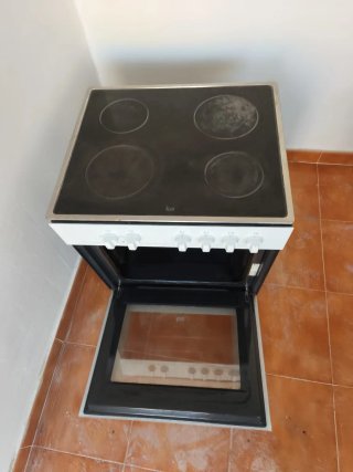 Horno y Vitrocerámica Teka Blanco
