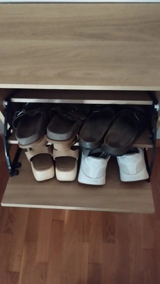 Mueble zapatero de madera