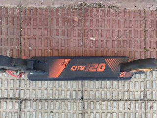 Patinete City 120 Negro y Naranja