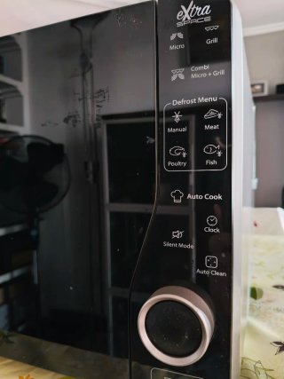 Microondas Whirlpool Negro