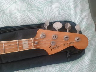 Bajo Jazz Bass 75 Japón