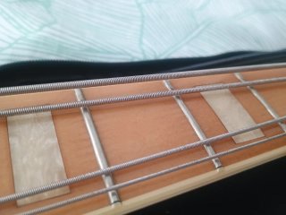 Bajo Jazz Bass 75 Japón