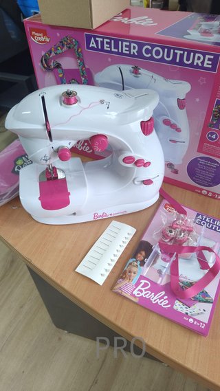 Laboratorio di cucito Barbie Maped