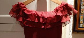 Vestido de fiesta rojo hombros descubiertos T S