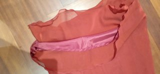 Vestido de fiesta rojo hombros descubiertos T S