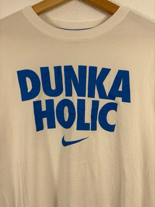 Camiseta Nike Dunkaholic Blanca