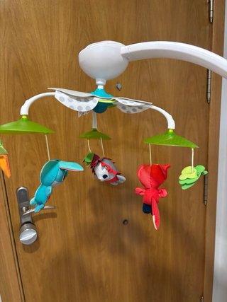 Mobile per culla Tiny Love con animali
