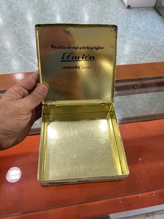 Caja metálica vintage El Avión