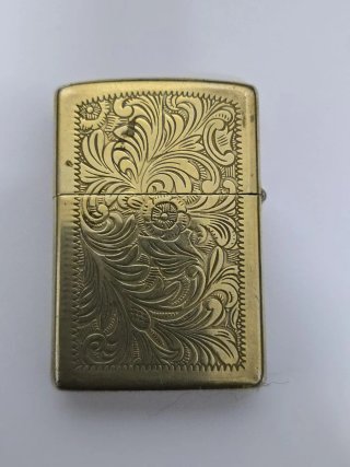Confezione da 3 accendini Zippo