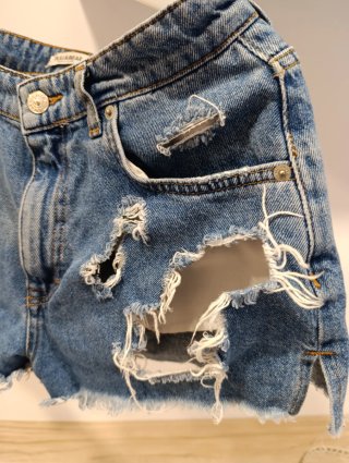 Pull&Bear Pantalón Corto Roto Azul