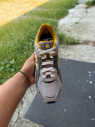 New Balance 204 Grigio Giallo
