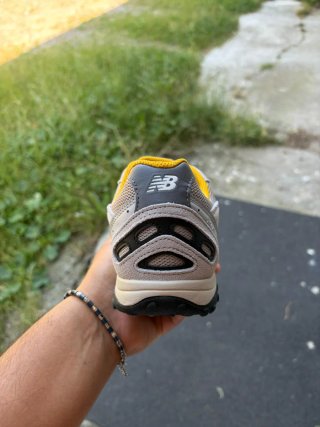 New Balance 204 Grigio Giallo