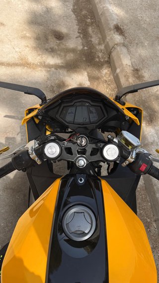 Yamaha YZF R125 BEE