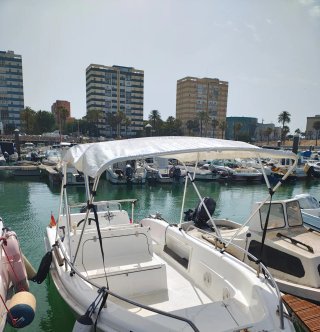 Barco Open 5.5 metros + Pantalán viento de levante