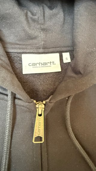 Sudadera Carhartt con cremallera negra