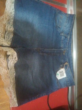 Shorts vaqueros con encaje