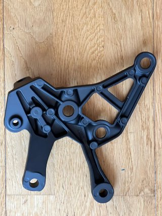 Soporte Estribera Izquierda Kawasaki Z900 A2