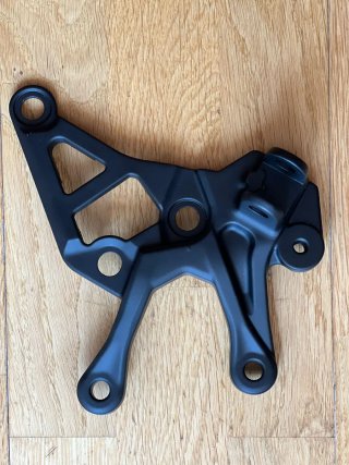 Soporte Estribera Izquierda Kawasaki Z900 A2