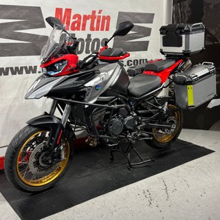 QJ MOTOR SRT 900 SX