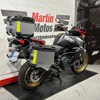 QJ MOTOR SRT 900 SX