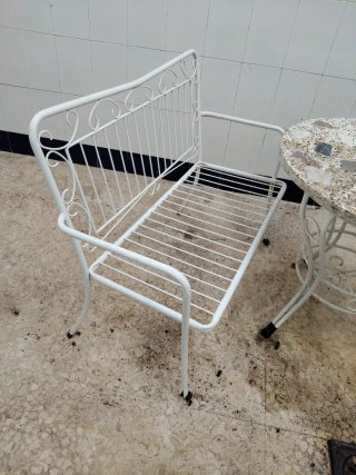 Mesa y 2 sillas jardín metal piedra