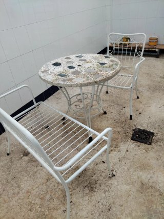 Mesa y 2 sillas jardín metal piedra
