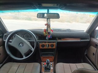 Mercedes-Benz 190 1993
