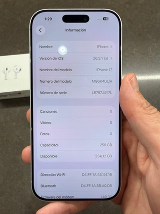 iPhone 17 + AIRPODS 3 NUOVO TRATTABILE