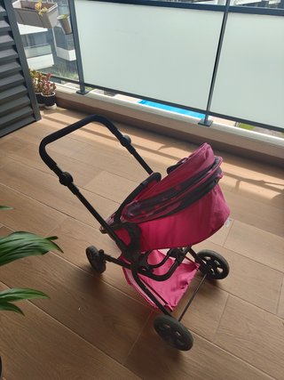 Carrito de muñecas rosa y gris estrellas