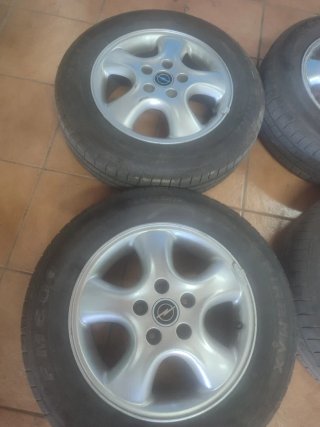 Llantas y cubiertas Opel (4 unidades)