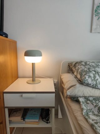 2 Lampade da tavolo beige e bianche
