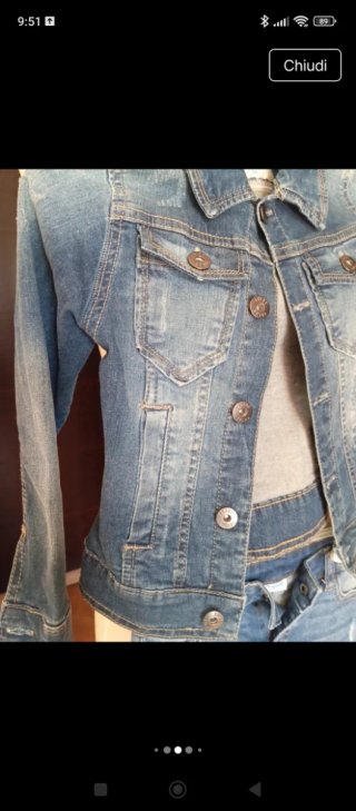 Completo jeans giubbino e bermuda 4/5 anni