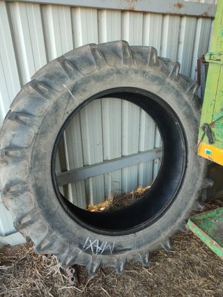 Rueda Tractor
