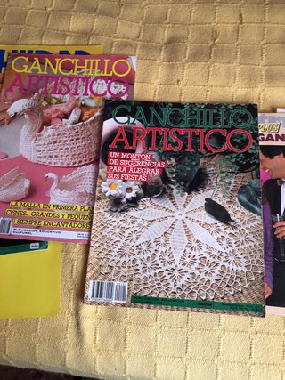 Revistas varias ganchillo y punto, son vintage.