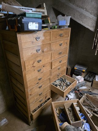 Muebles cajoneras y varios