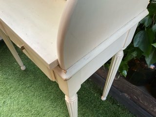 Escritorio bureau de madera beige