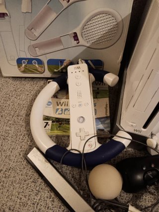 Consola Nintendo Wii + Juegos y Accesorios