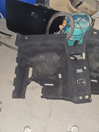 Moqueta maletero BMW E93