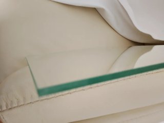 Estantes de cristal transparente
