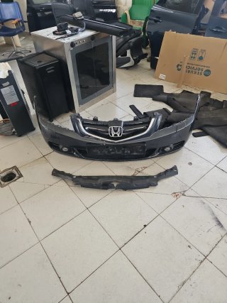 Paragolpes Delantero Honda Accord 2005 c/ lavafaro